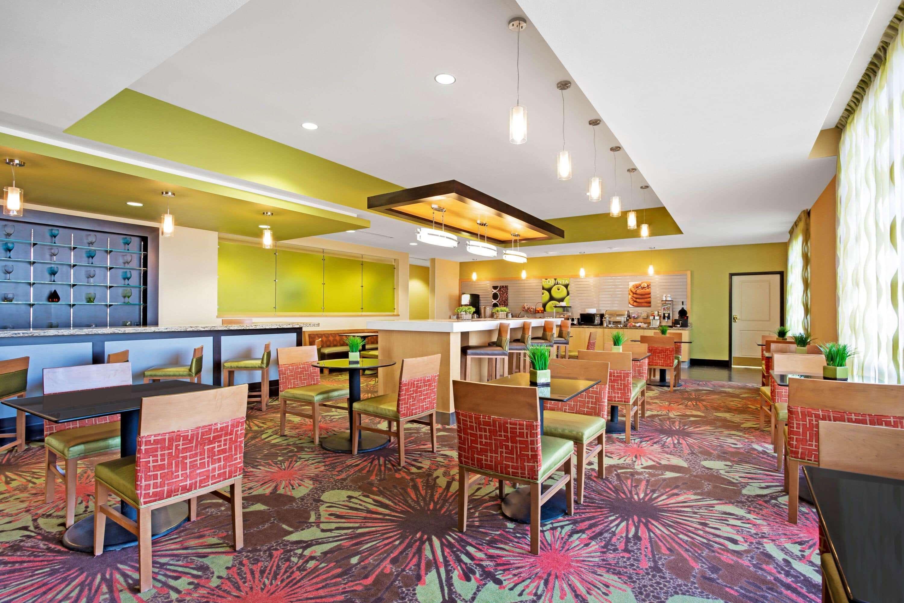La Quinta By Wyndham Pecos Hotel Exterior photo