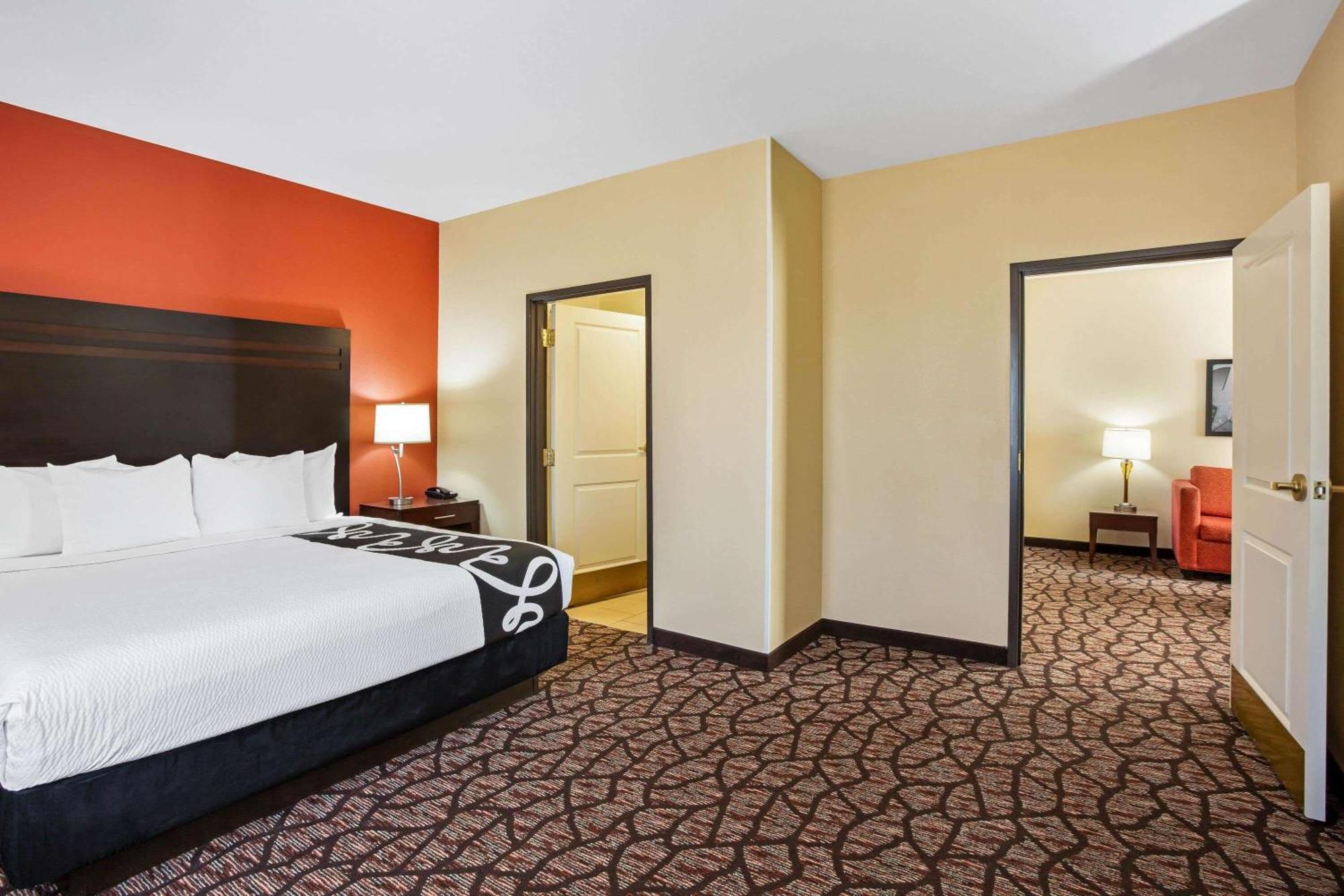La Quinta By Wyndham Pecos Hotel Room photo